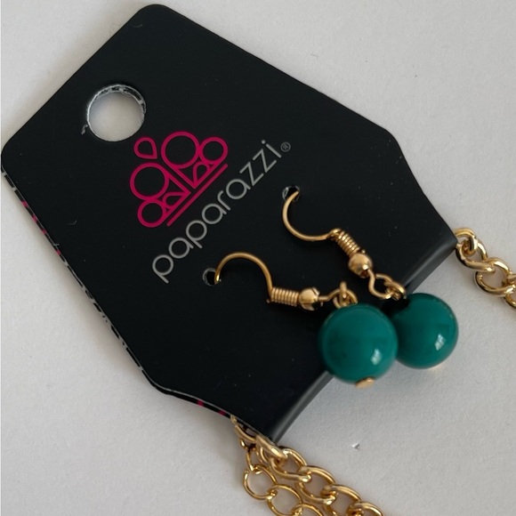 NEW Elegant Gold and Green Beaded Necklace & Earring Set - Picture 3 of 4